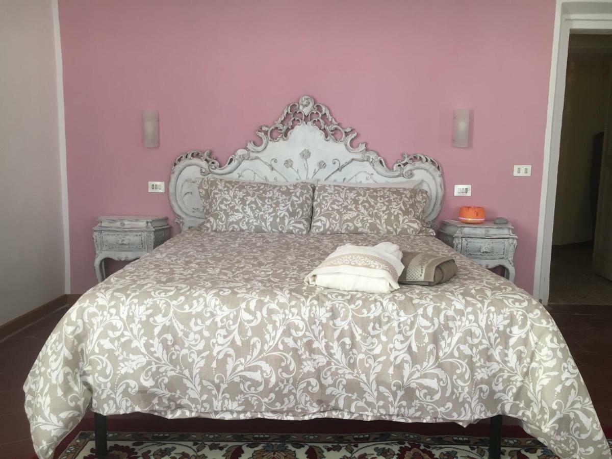 New Flowers Farm B&B โนเชโต ภายนอก รูปภาพ
