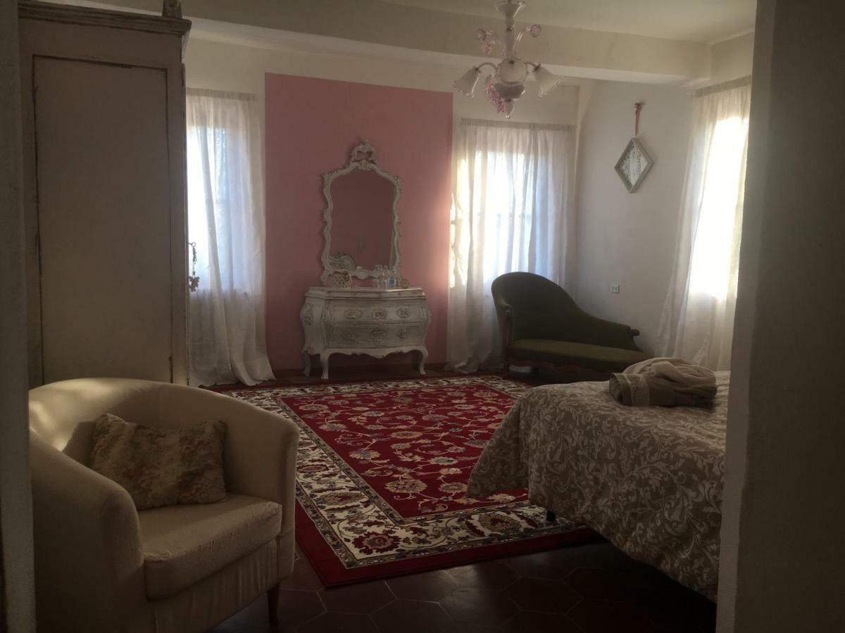 New Flowers Farm B&B โนเชโต ภายนอก รูปภาพ