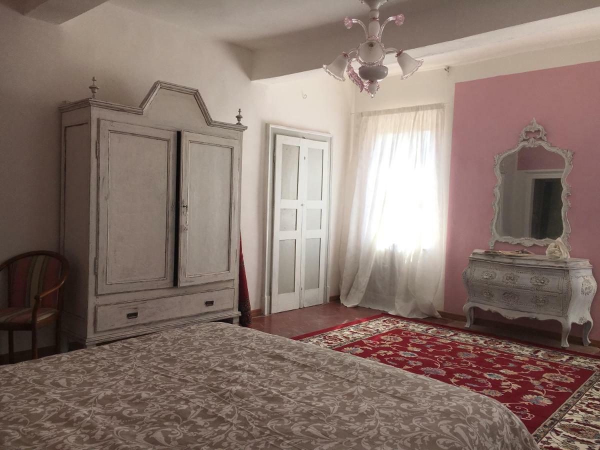 New Flowers Farm B&B โนเชโต ภายนอก รูปภาพ